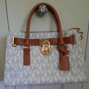 Michael Kors vanilla Hamilton purse